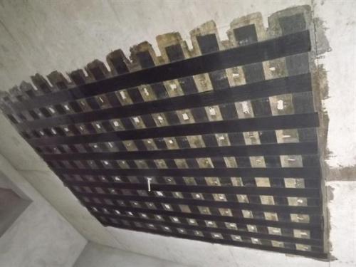 崖州楼板加固